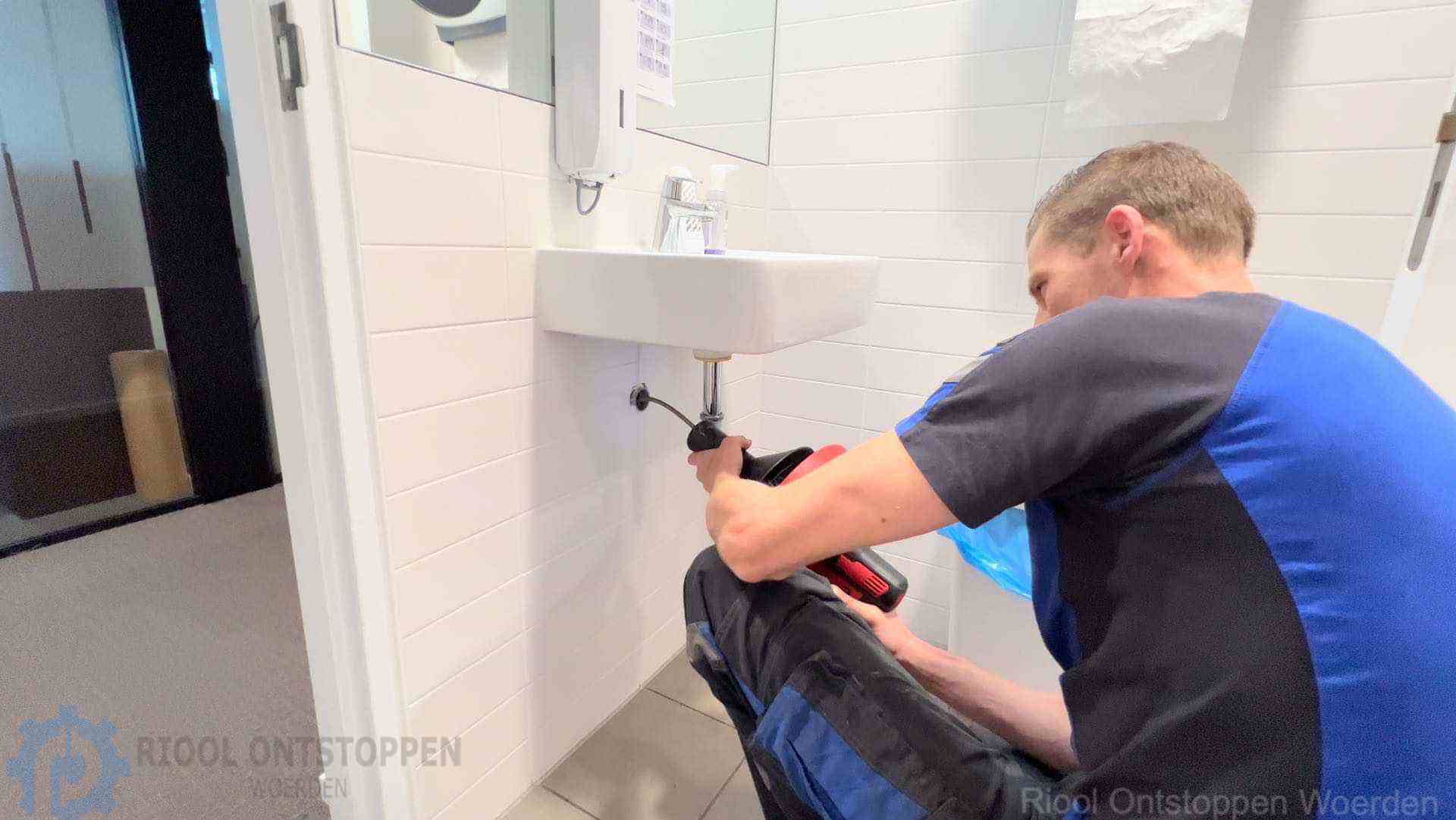 Afvoer ontstoppen Woerden